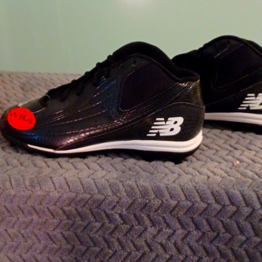 NB football cletes.